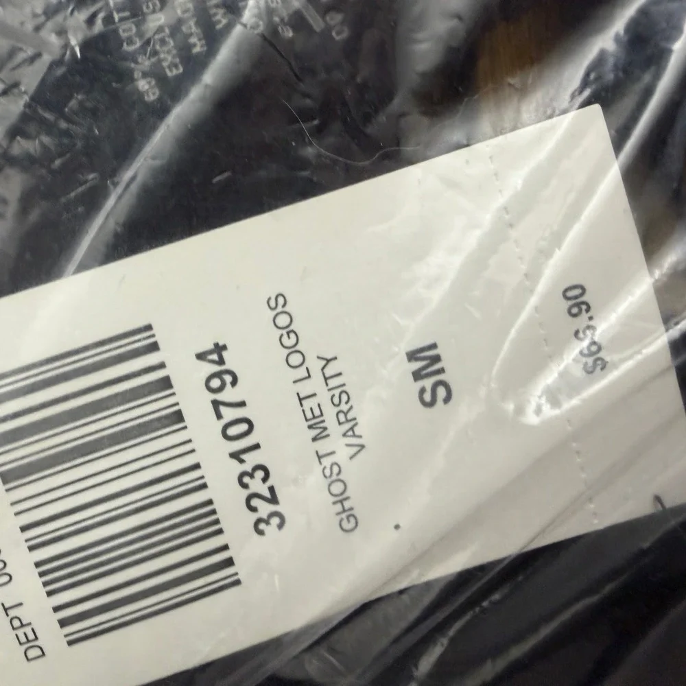 Hot Topic this listing
